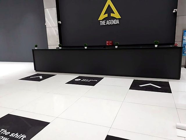 Reception and floor graphics – Business conference · floor graphics